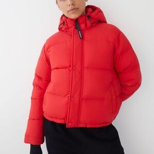 ARITZIA SUPERPUFF SHORTY SIZE S